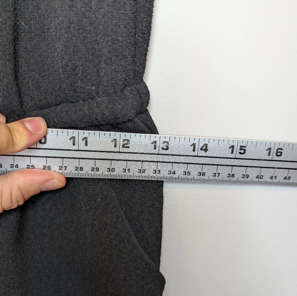 H&M Black Sleeveless V Neck Button Down Pant Romper Jumpsuit Women Canada Size 2 - Picture 5 of 13